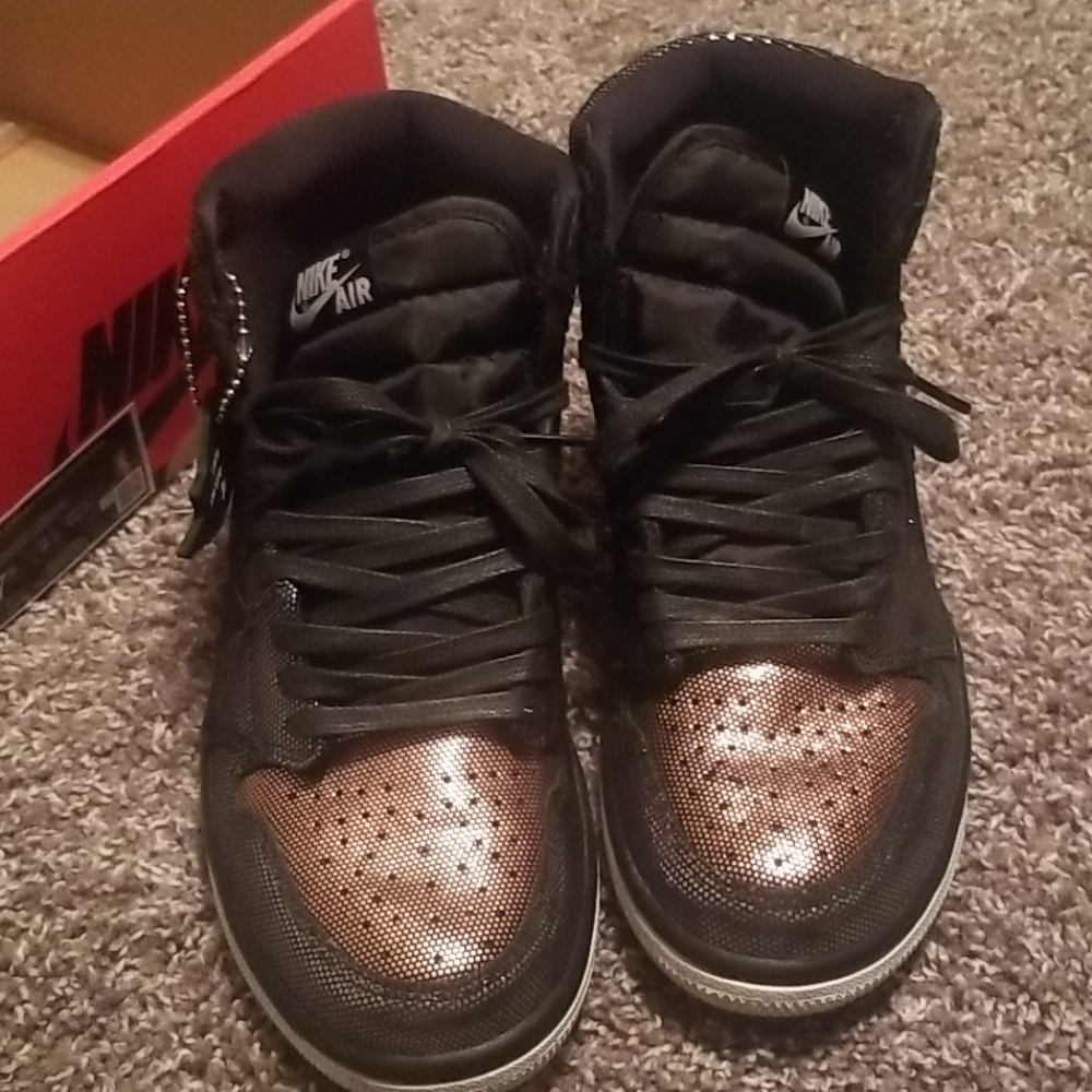 Jordan 1 fearless rose gold